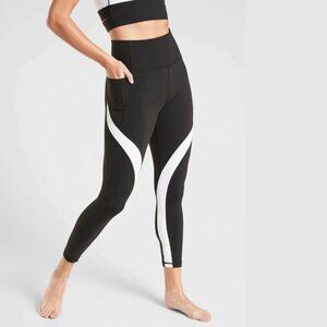 Athleta - Salutation Stash Pocket II 7/8 Tights 531299 | Black Colorblock: Small